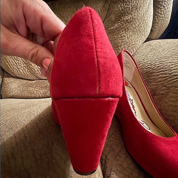 Red Suede Wedge Heels — American Rag - Picture 10 of 14